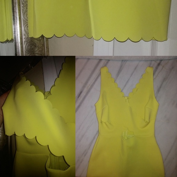 Sold!! TOPSHOP Cutout Scallop Edge Body-Con Dress - Picture 6 of 8